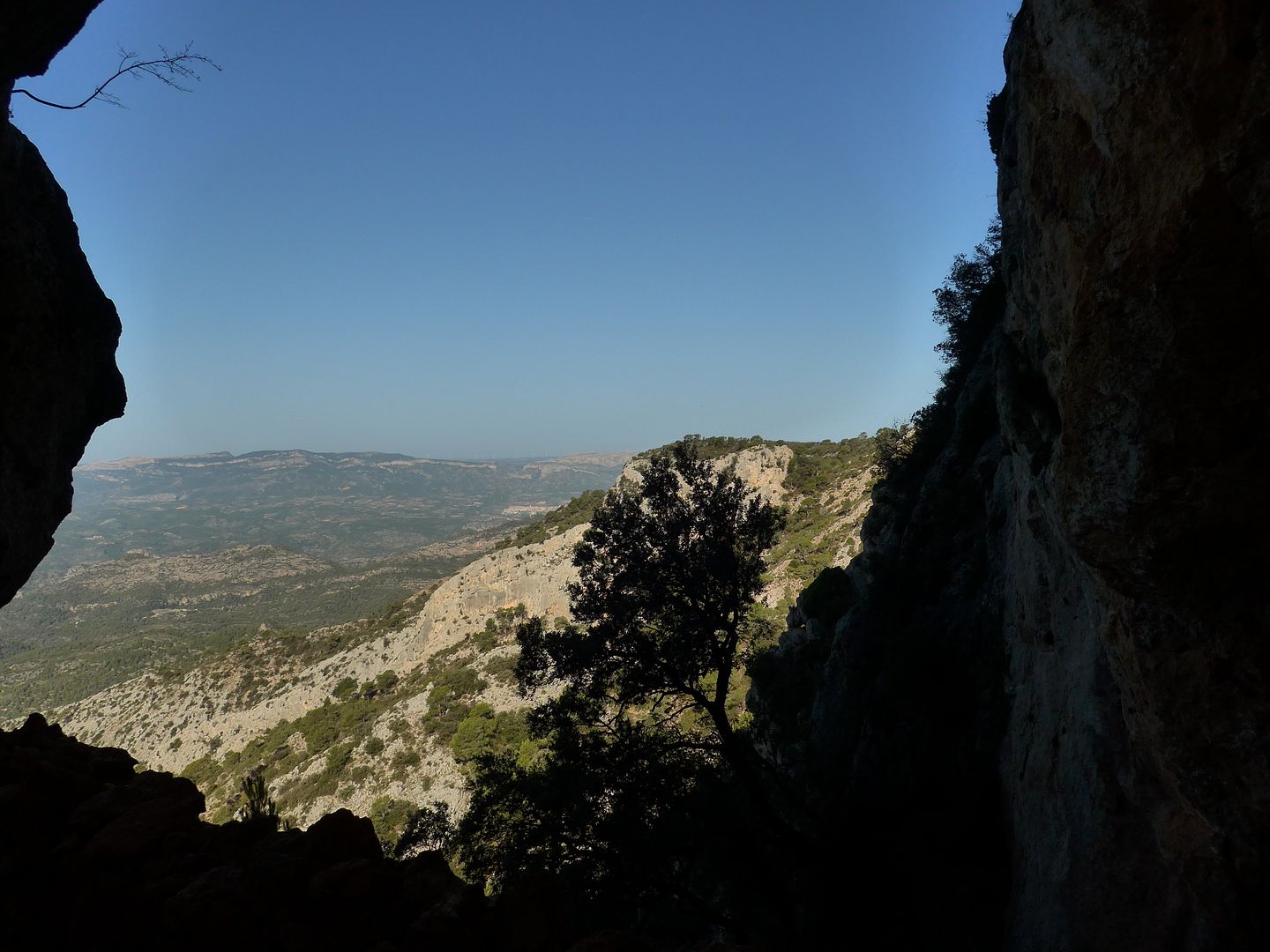 photo P1020979 Serra de Cavalls des de la Cova Lluminosa.jpg