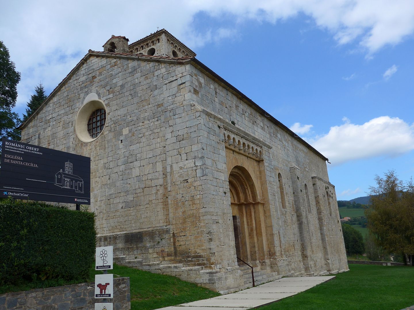 photo P1020562 Santa Ceciacutelia de Molloacute.jpg
