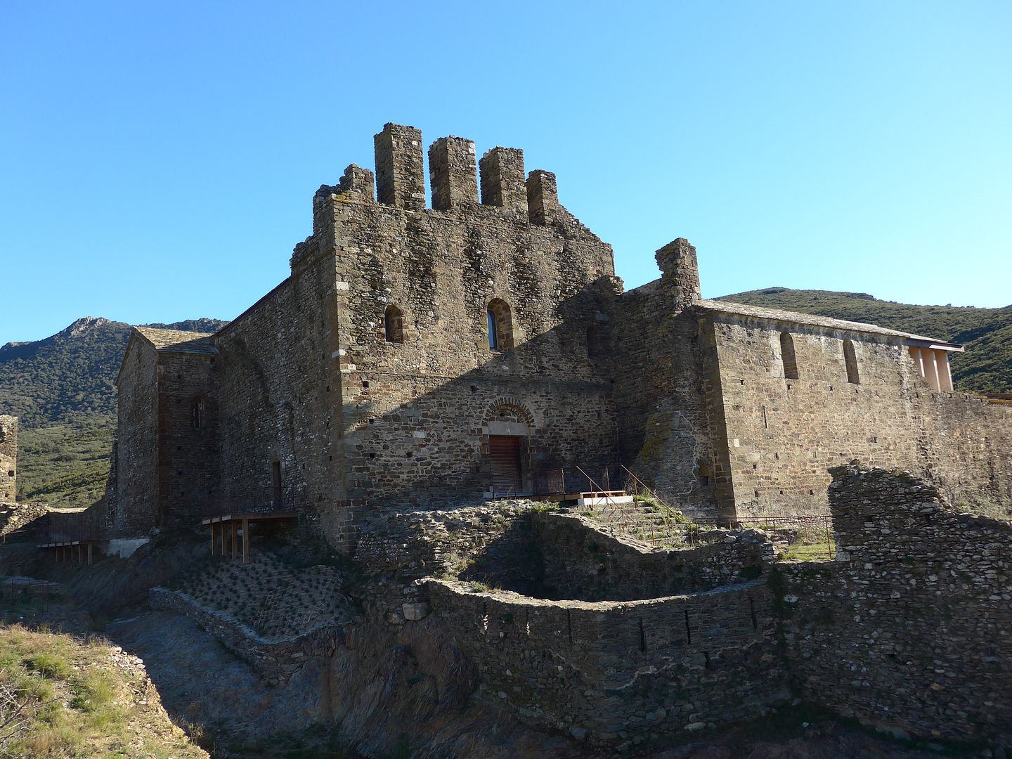 photo P1030973 Sant Quirze de Colera.jpg
