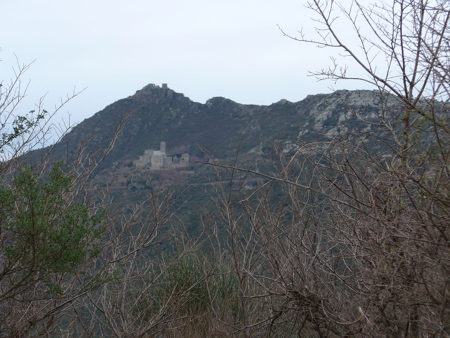 photo P1040476 Sant Pere de Rodes des de Coll Perer.jpg