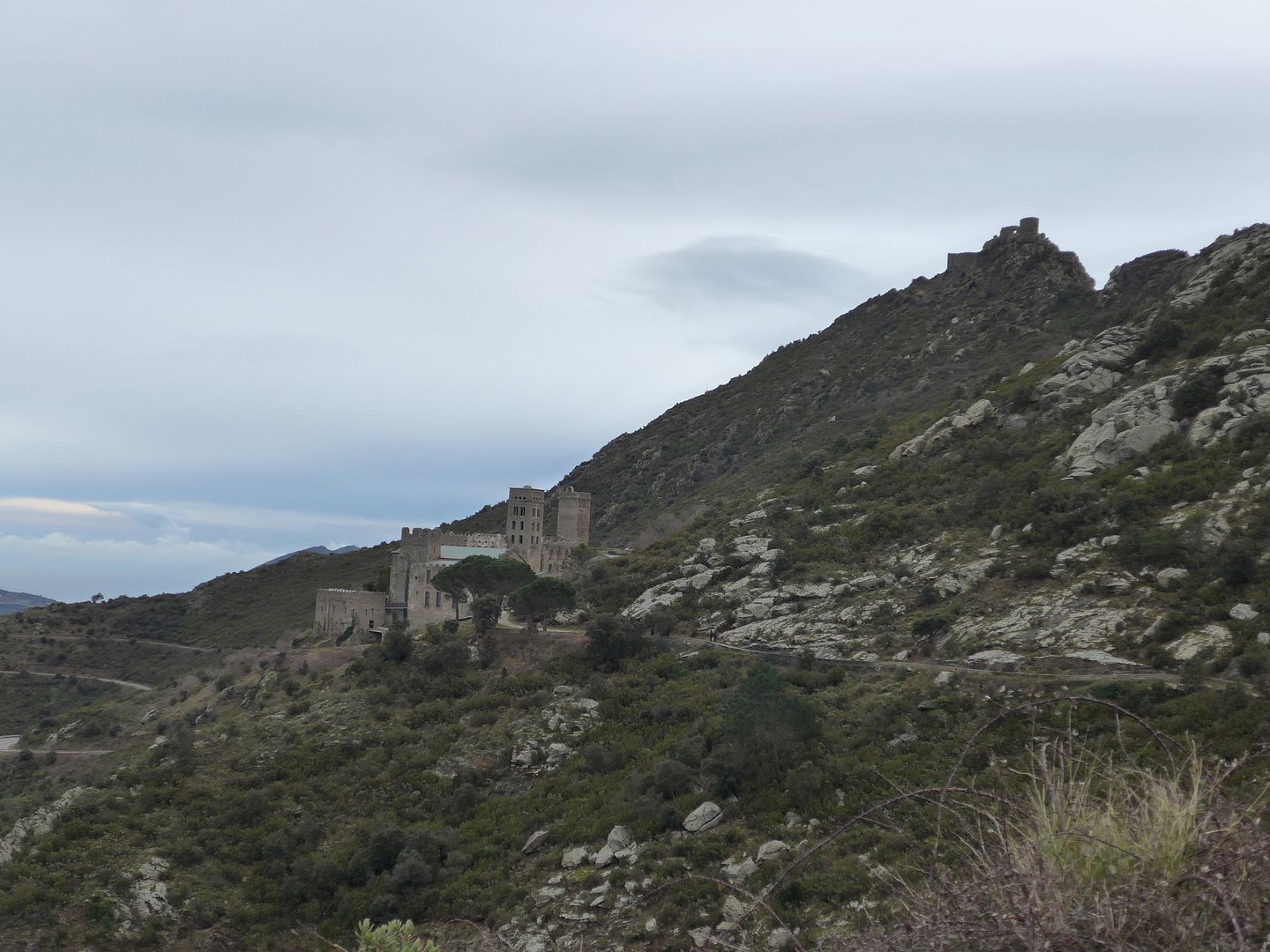 photo P1040492 Sant Pere de Rodes i Castell Saverdera.jpg