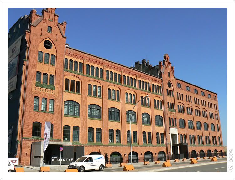 http://i221.photobucket.com/albums/dd119/RS-steph35/hafencity/20.jpg