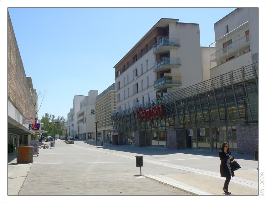 http://i221.photobucket.com/albums/dd119/RS-steph35/st%20jacques/12.jpg