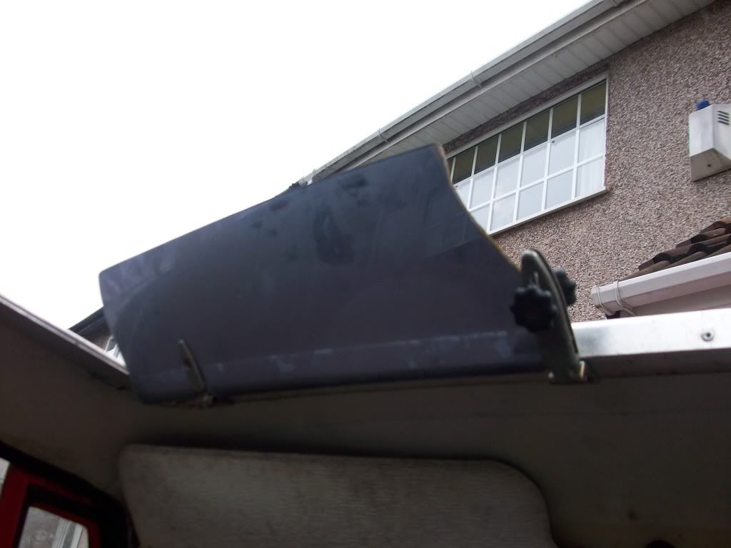 1967 Triumph Vitesse in signal