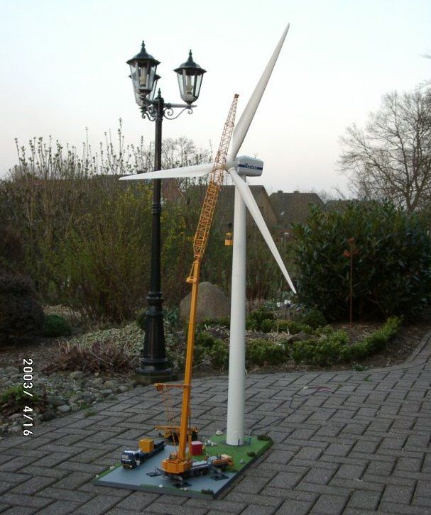 Windturbine1-50th_zps1964a7cc.jpg