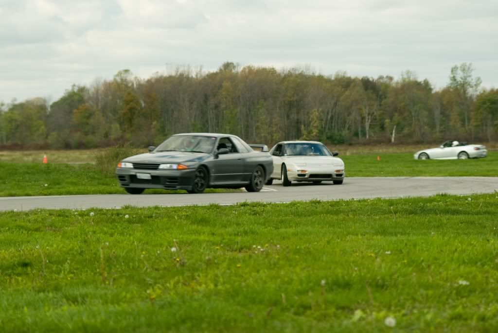 http://i221.photobucket.com/albums/dd263/bignate58/TrackDay-172.jpg