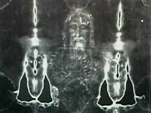 http://i221.photobucket.com/albums/dd284/Philis37/Shroud%20of%20Turin%20Resurrection/turinshroud.jpg