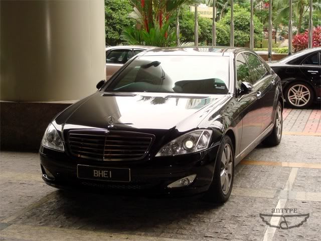 BHE 1 Mercedes S 350 JES 1 Mercedes SL 500