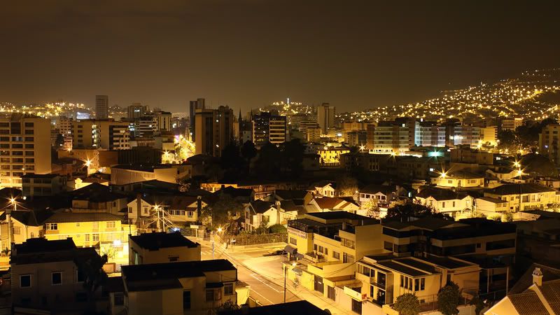 IMAGE: http://i221.photobucket.com/albums/dd293/RafaPolit/Landscape/IMG_0049_crop_n2.jpg