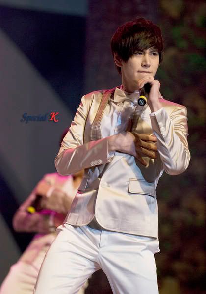 normal_1250377952_10.jpg kyuhyun picture by potatokon