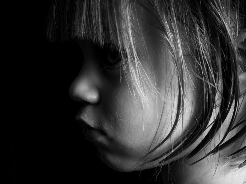 IMAGE: http://i221.photobucket.com/albums/dd71/mpimage/Kids/DSC_2818.jpg