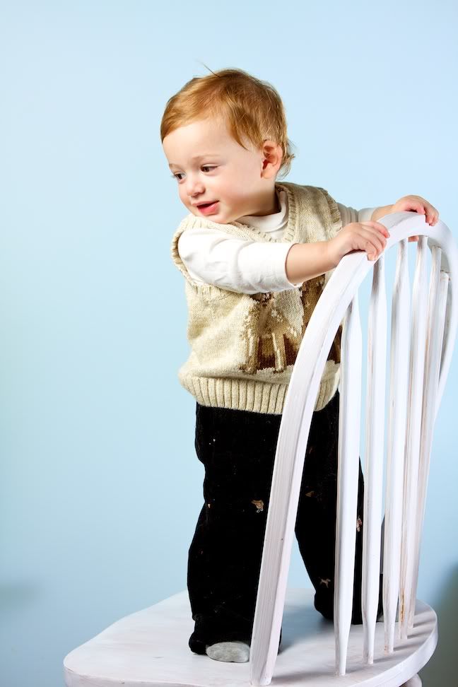 IMAGE: http://i221.photobucket.com/albums/dd80/rhomsy/TristanStudio5.jpg