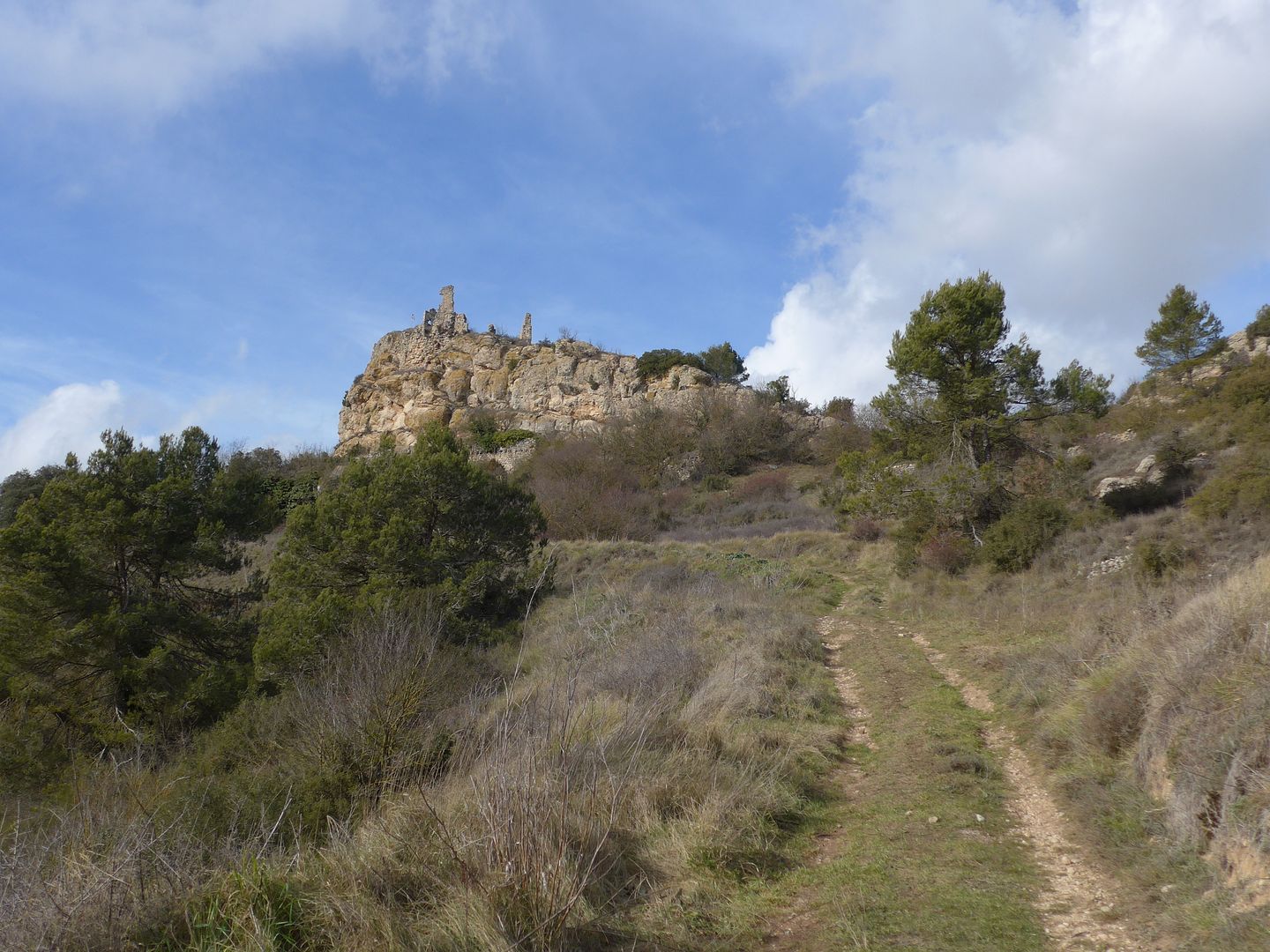  photo P1040243 Castell de Queralt des del Coll de Sant Jaume.jpg