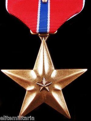 GENUINE U.S BRONZE STAR BRAVERY MEDAL & V VALOR DEVICE 3rd AWARD OAK ...